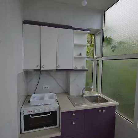 Shqiponja Apartment *