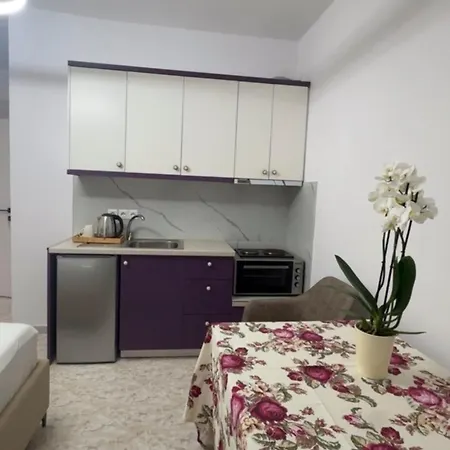 Shqiponja Saranda
