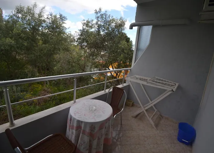 Shqiponja Apartment *