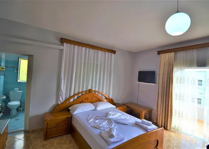 Shqiponja Appartement *